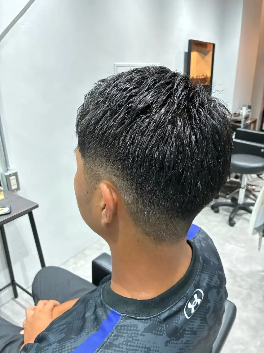 ショート カット 渡辺 竜太のヘアスタイル