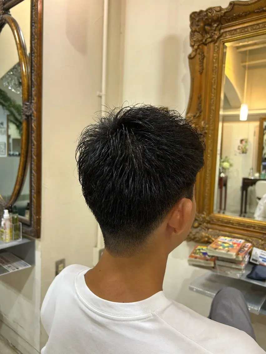 メンズ タテイシ アサノのヘアスタイル