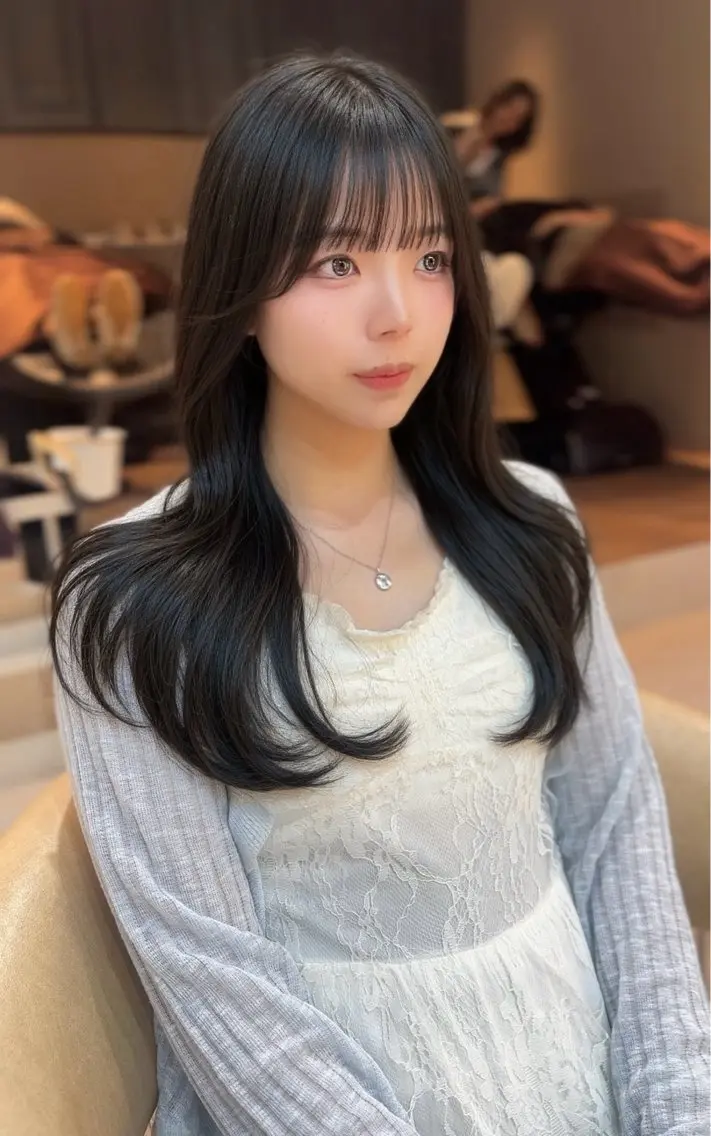 ロング カラー カット ヘアカラー トリートメント Akane レイヤー/艶カラーのヘアスタイル