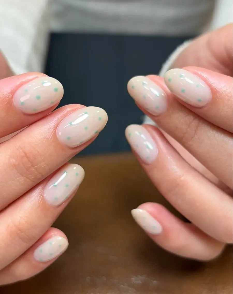 ネイル ハンドネイル hiyo lunaのネイルデザイン