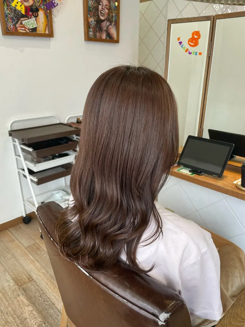 ⭐️営業中メニュー⭐️ 【2ヶ月以内のリピーター様限定】カット+うるつやカラー+うるつやトリートメントの写真