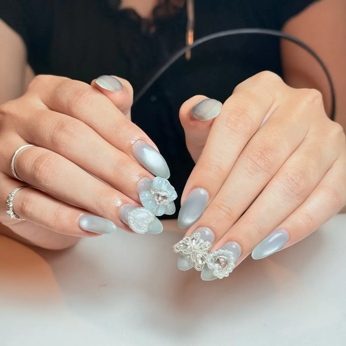 ネイル チークネイル フレンチネイル グラデーション キラキラネイル 韓国ネイル ハンドネイル Risa_ Nailのネイルデザイン