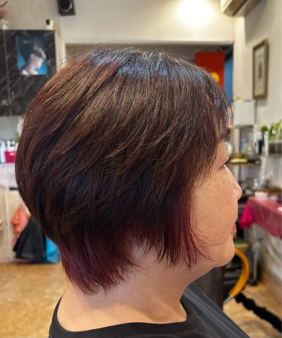 ショート カラー ブリーチ インナーカラー 吉村 秀子のヘアスタイル