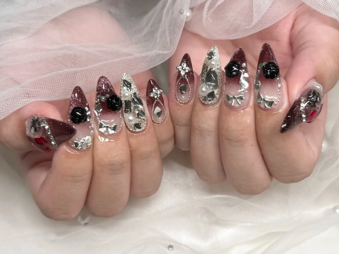 ネイル ハンドネイル Roi〈ロワ〉 Minakoのネイルデザイン