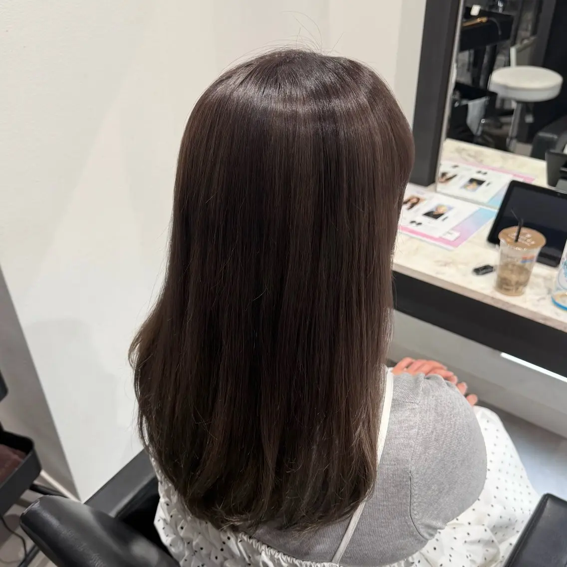 ロング カラー ブリーチ グレージュ ラベンダーカラー ラベンダーグレージュ ラベンダーグレー ヘアカラー Dia ‎ アキヨシ ミユのヘアスタイル