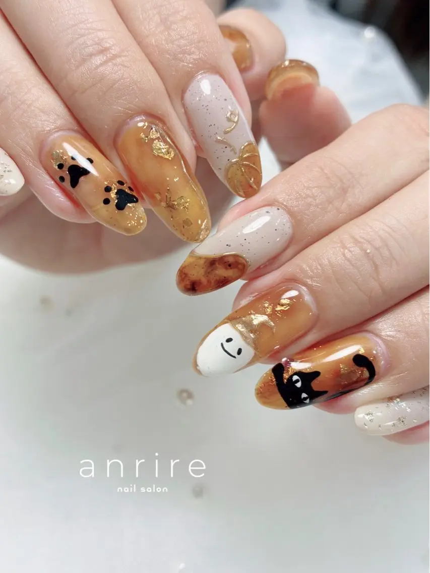 ネイル アートネイル べっ甲ネイル ゴールド ハロウィン 持ち込み nailsalon anrireのネイルデザイン