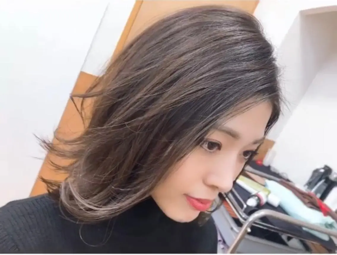 ミディアム 外ハネヘア ROSE甲子園口 山森敬太のヘアスタイル