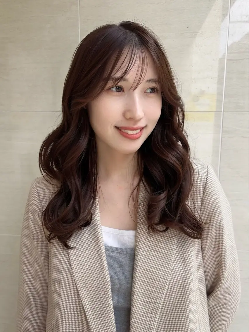 ミディアム パーマ 入田 萌香のヘアスタイル