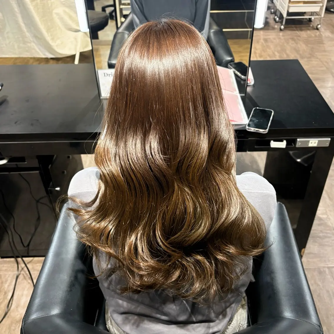 ロング カラー ベージュカラー ブリーチ ダブルカラー ミルクティーベージュ ブリーチなしカラー カット ヘアカラー トリートメント 🖤大人可愛い⌇ 𝐑 𝐈 𝐎🖤のヘアスタイル