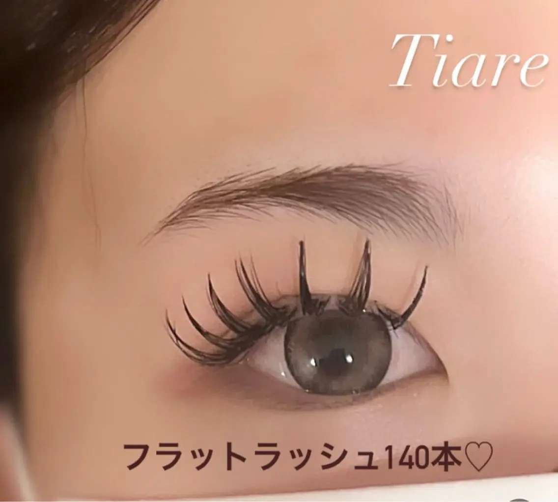 マツエク・マツパ 束感まつ毛 Dカール フラットラッシュ ワンホンマツエク Tiare さおりのマツエク・マツパデザイン