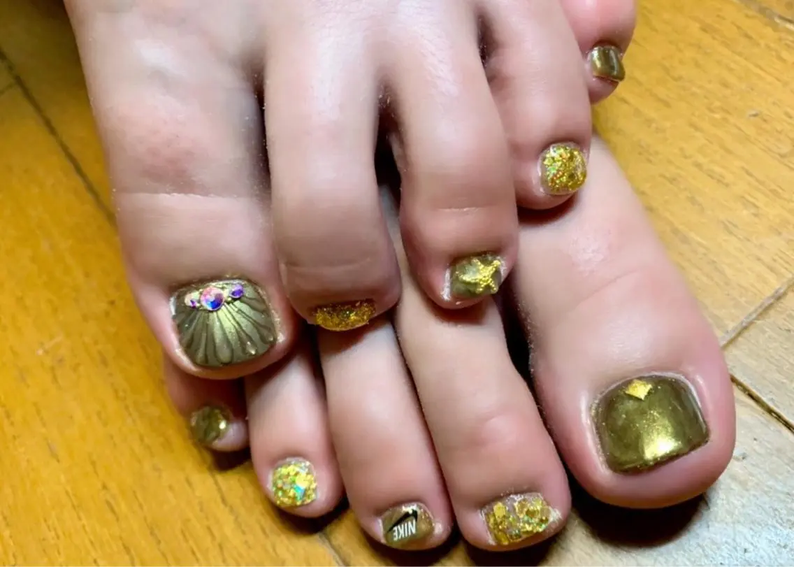 ネイル アニマル柄 アートネイル フットネイル ニュアンスネイル ネイルチップ x.1.0.nail ♡Cのネイルデザイン