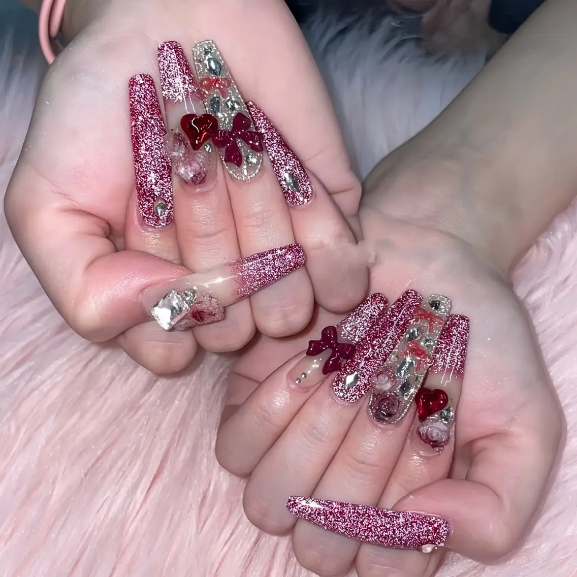 ネイル チークネイル フレンチネイル ガラスフレンチ グラデーション キラキラネイル ハンドネイル Rin Nail 新大久保店のネイルデザイン