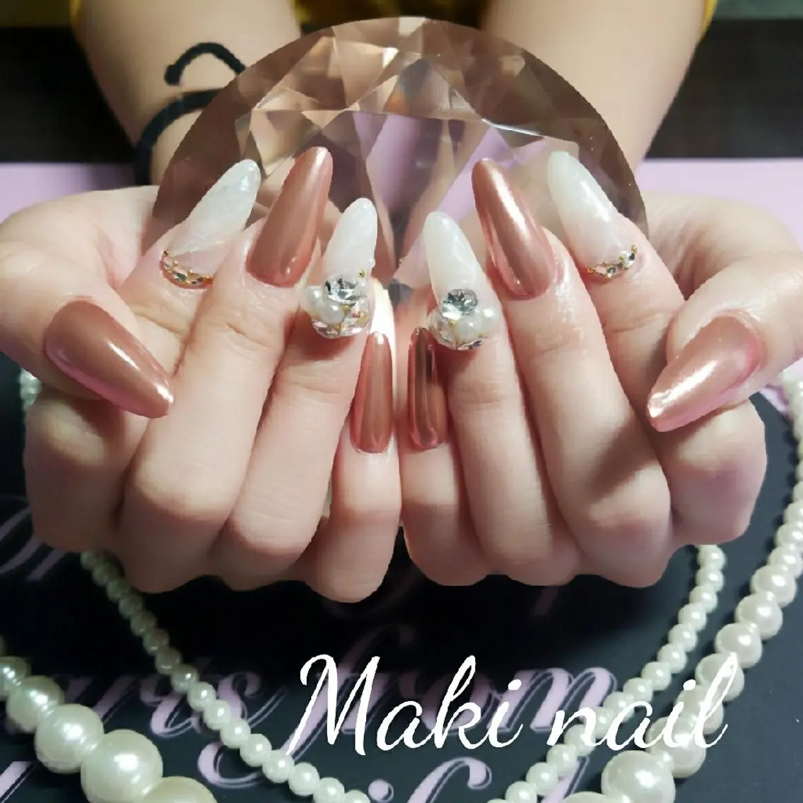ネイル ロング スカルプネイル ･:*+.✳︎˚✧₊ MAKI NAILのネイルデザイン