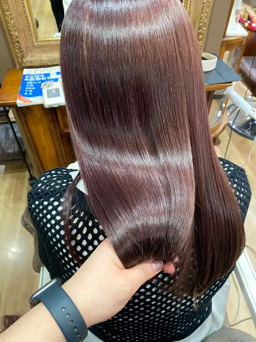 ロング カラー ブラウンカラー ピンクカラー ピンクブラウン カット ヘアカラー トリートメント 東田 恋のヘアスタイル