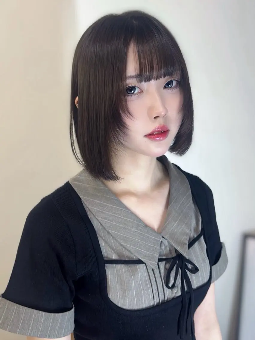 ショート カラー カット 縮毛矯正 トリートメント 渡辺 鴻江のヘアスタイル
