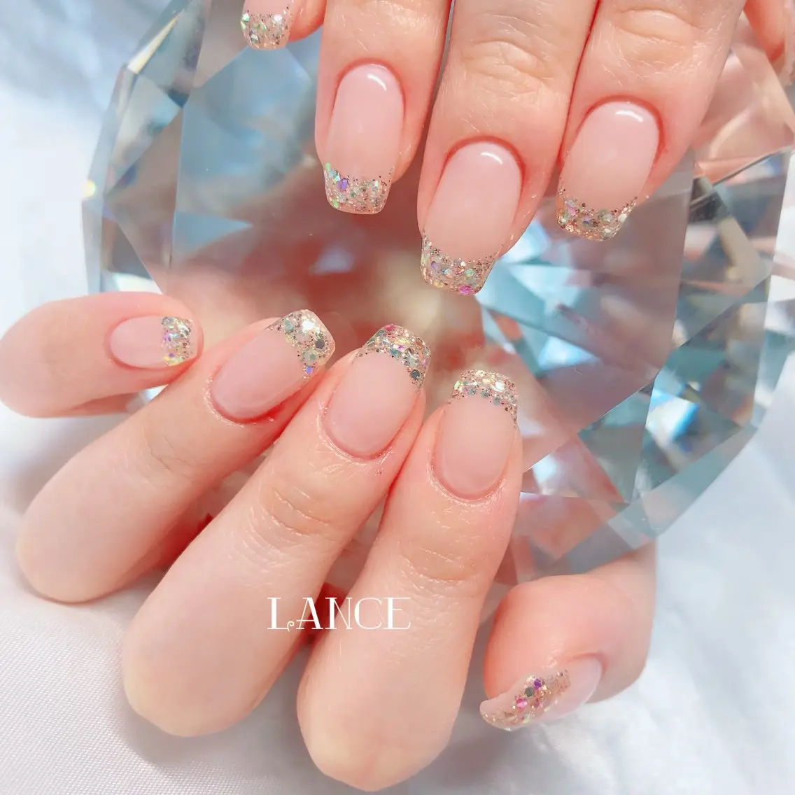 ネイル オーロラネイル フレンチネイル グラデーション キラキラネイル 韓国ネイル Lance nailのネイルデザイン