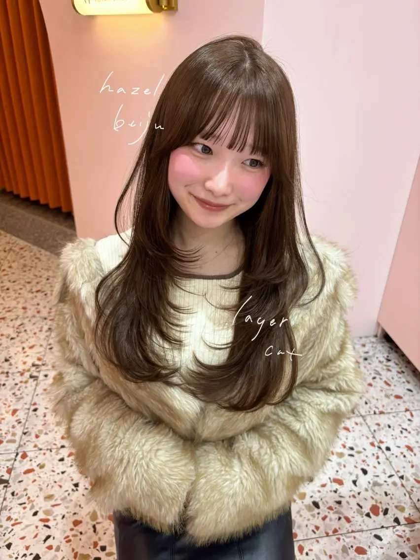 ロング カラー ベージュカラー ケアカラー 透明感カラー 顔まわりレイヤー 髪質改善 🐰チナ🐰 暖色ベージュ/顔周りのヘアスタイル