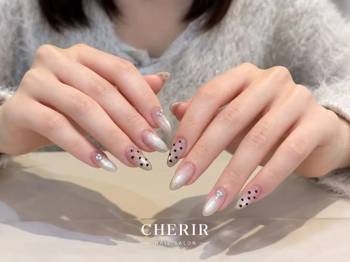 ネイル ハンドネイル CHERIR AKIのネイルデザイン