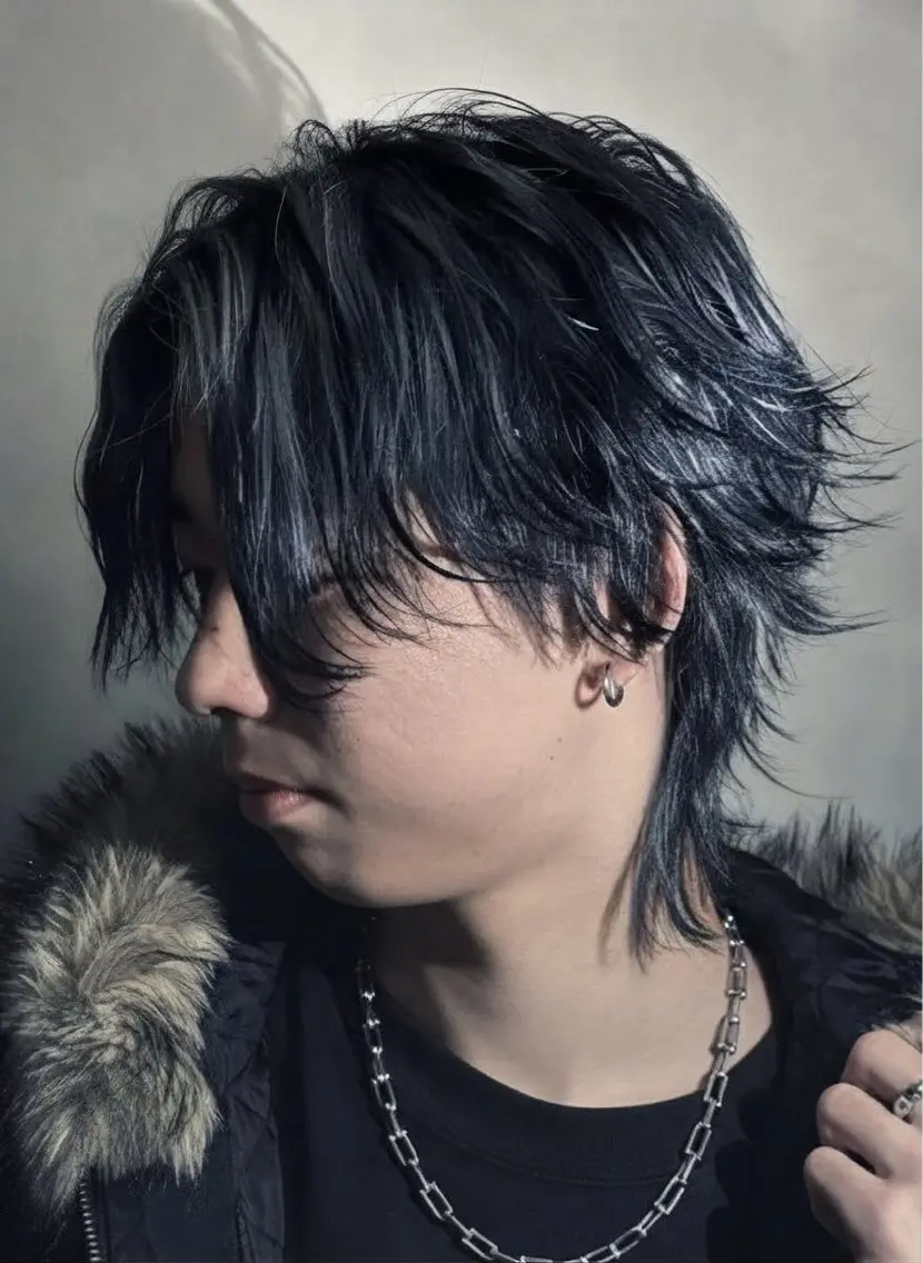 カラー メンズ メンズブリーチ センターパート フェザーパーマ メンズハイトーン メンズ韓国風 カット ヘアカラー メンズハイトーン No.1🏆Tiamのヘアスタイル