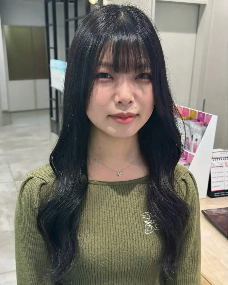 ロング ボブ 髪質改善 レイヤーカット 縮毛矯正 トリートメント トリートメント LUCK 本厚木店のヘアスタイル