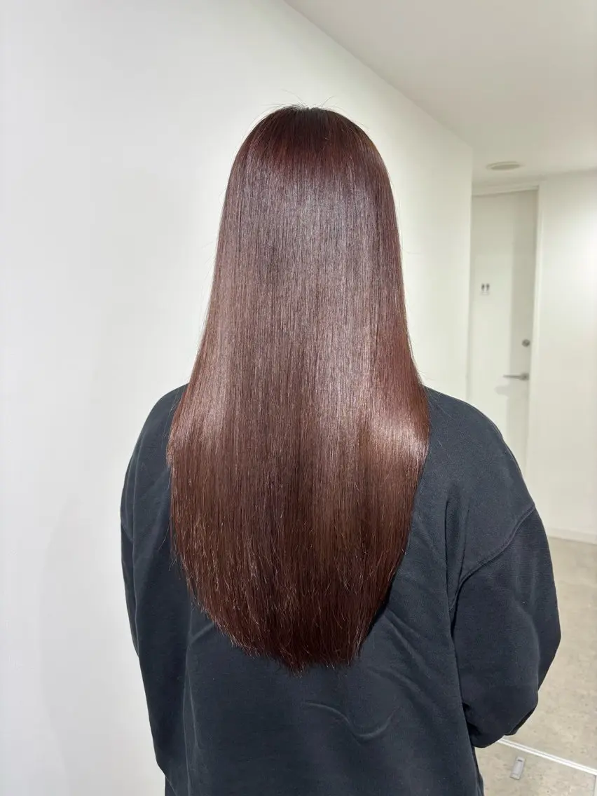 ロング カラー 韓国レイヤー透明感 艶カラー美髪縮毛矯正のヘアスタイル
