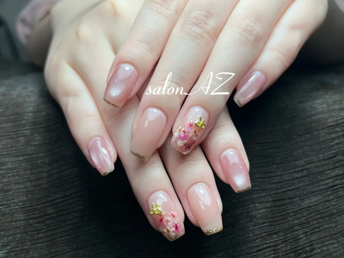 ネイル アートネイル 長さ出し フットネイル フレンチネイル ジェルネイル ハンドネイル salon AZのネイルデザイン