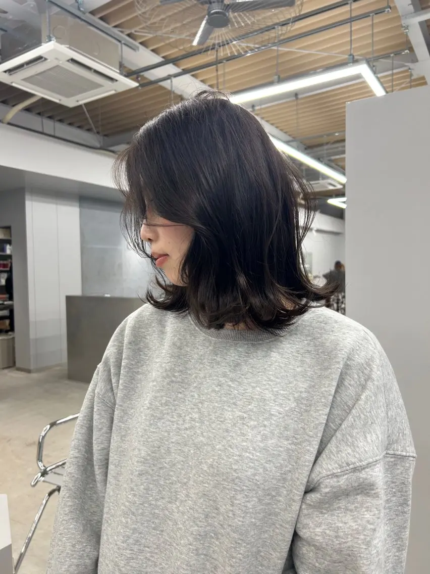カラー 川﨑 晴菜のヘアスタイル