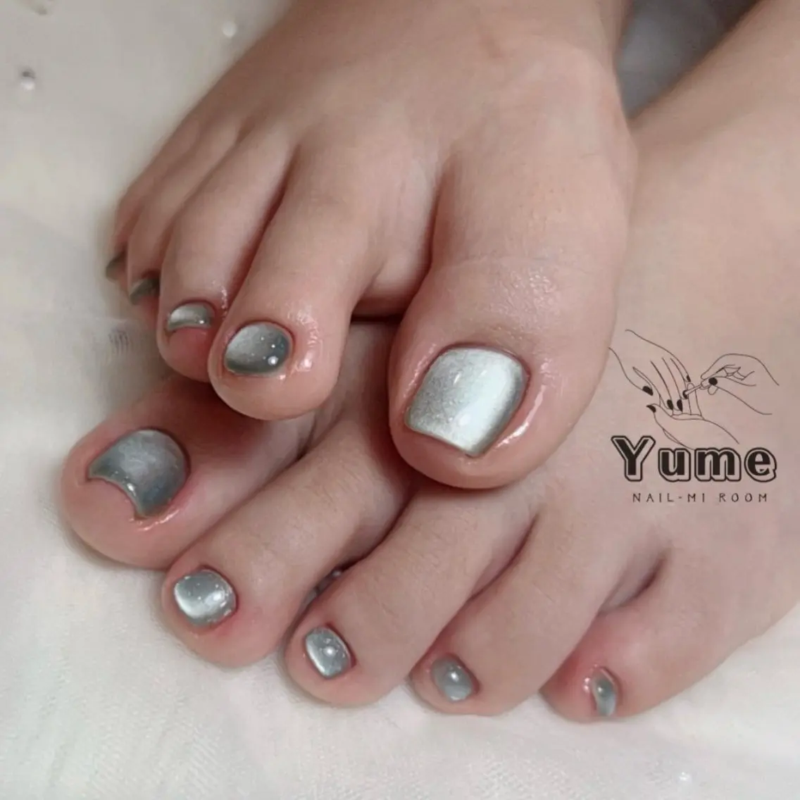 ミディアム フットネイル Linh Nailのネイルデザイン