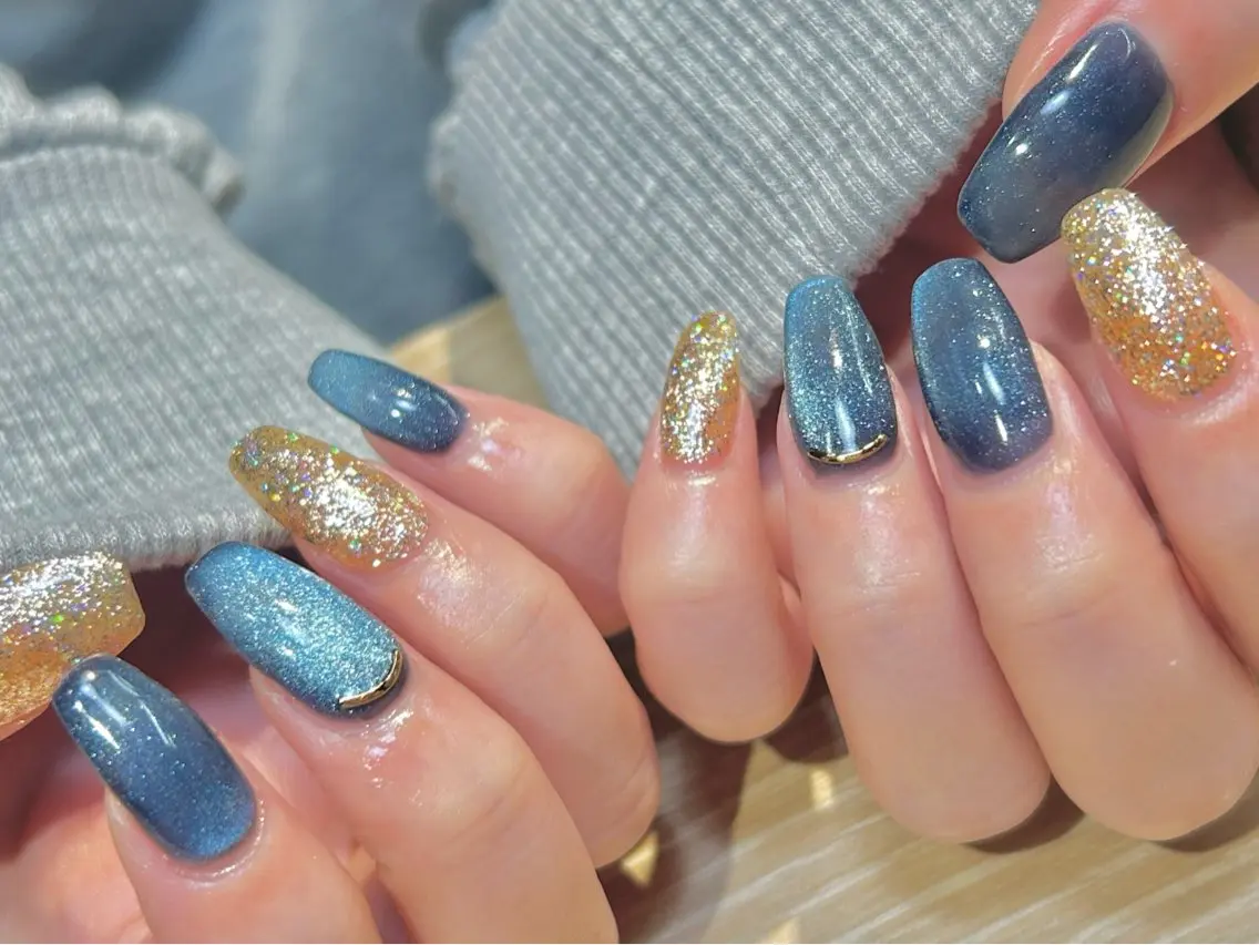 ネイル キラキラネイル マグネットネイル nail salon Aymのネイルデザイン