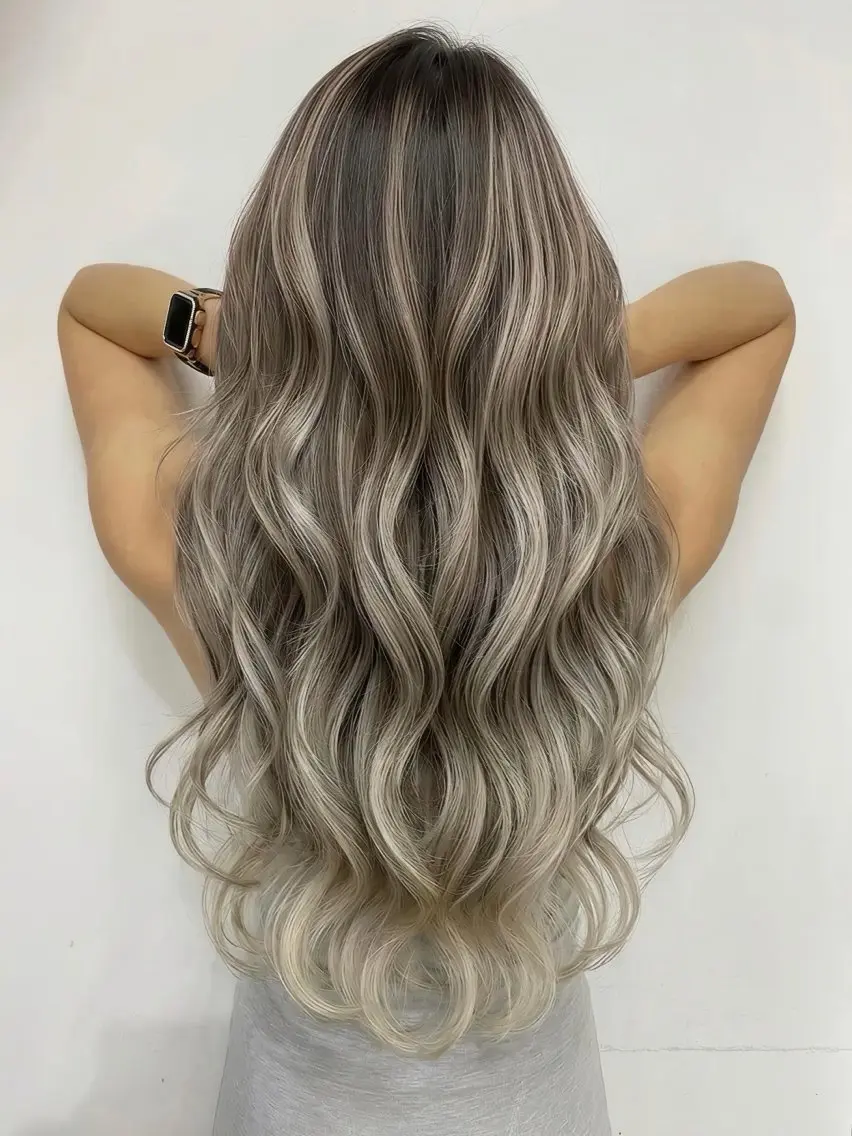 ロング カラー バレイヤージュ ブリーチ ケアブリーチ 透明感カラー グレージュ カット ヘアカラー トリートメント バレイヤージュ 藤沢 髪質改善 竹内ケンゴのヘアスタイル