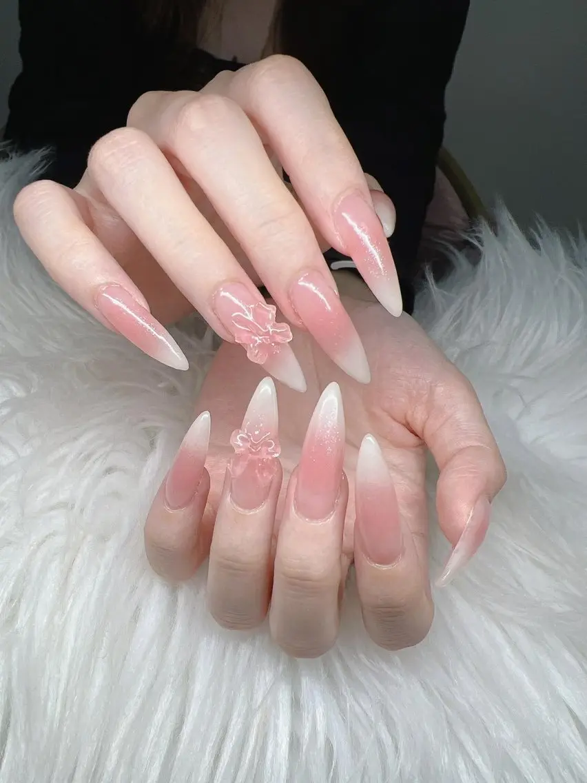 ネイル 長さ出し グラデーション 卒業式 キラキラネイル マグネットネイル ハンドネイル Lee Nailsのネイルデザイン