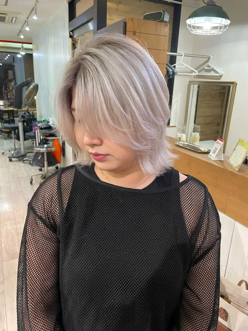 ミディアム カット ヘアカラー 小嶋 司のヘアスタイル