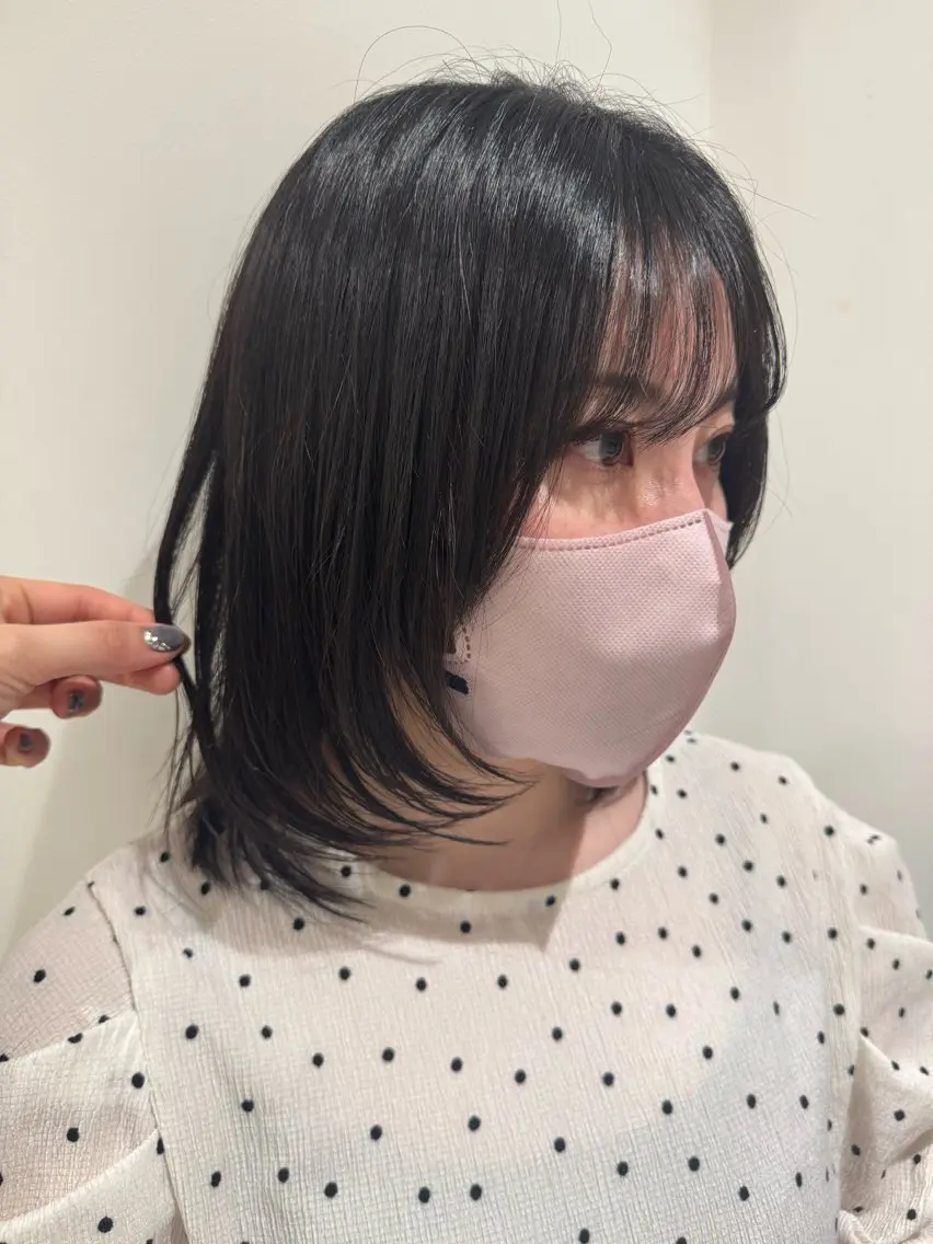 ミディアム レイヤーカット 佐々木 悠安のヘアスタイル