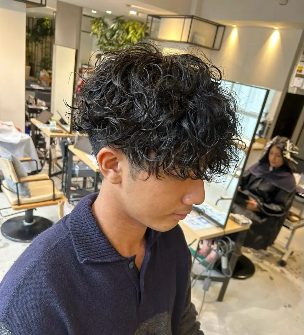 パーマ メンズ カット パーマ メンズ清潔感のプロ 💈メンズパーマ藤田のヘアスタイル