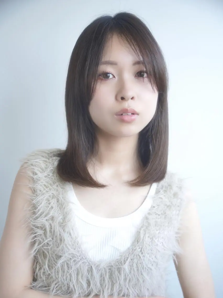 女性縮毛矯正【学生限定】（高・中・小）縮毛矯正ストレートモデル＋カット＋トリートメント　1100円の写真
