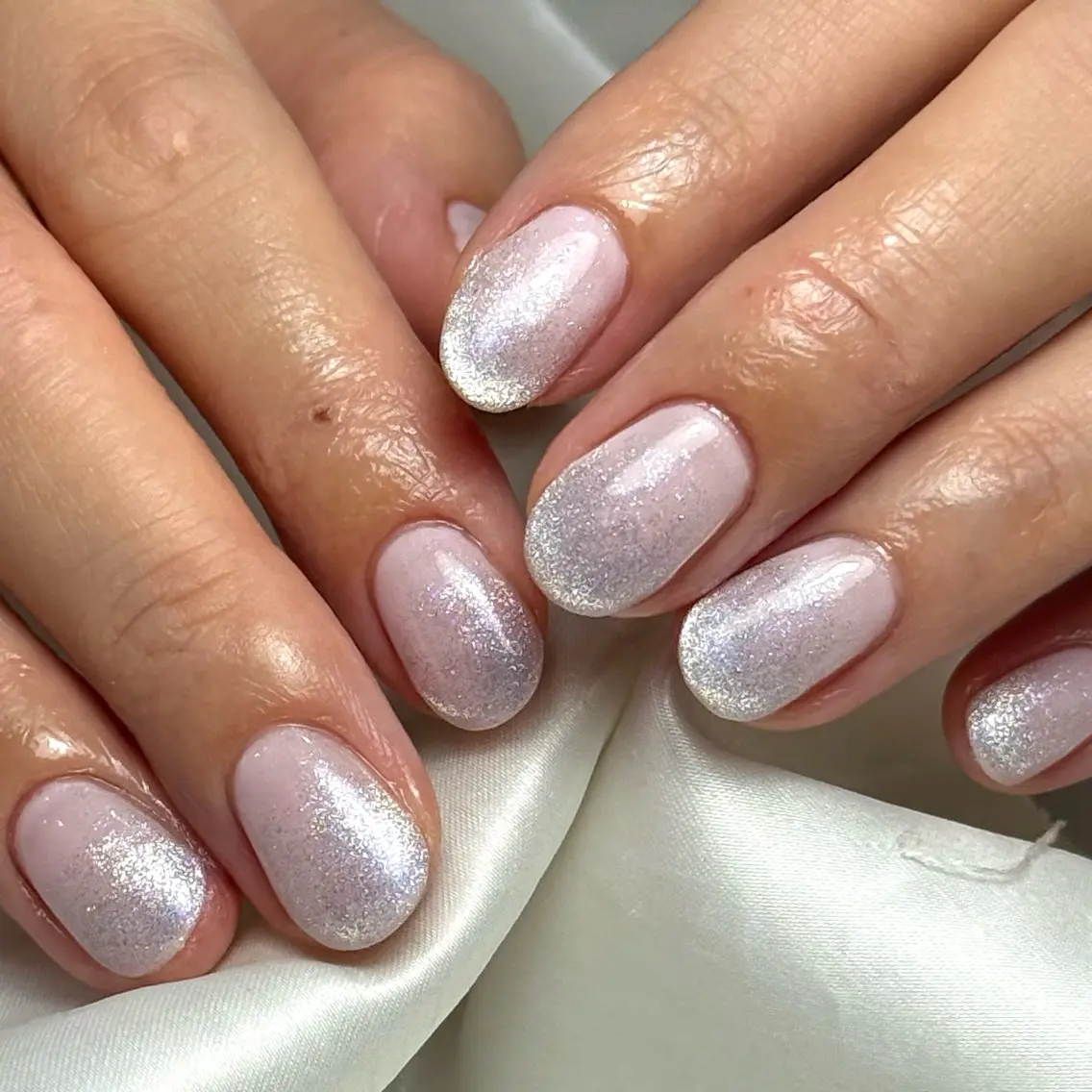 ネイル グラデーション キラキラネイル ピンク Ray nail natsu🎀のネイルデザイン