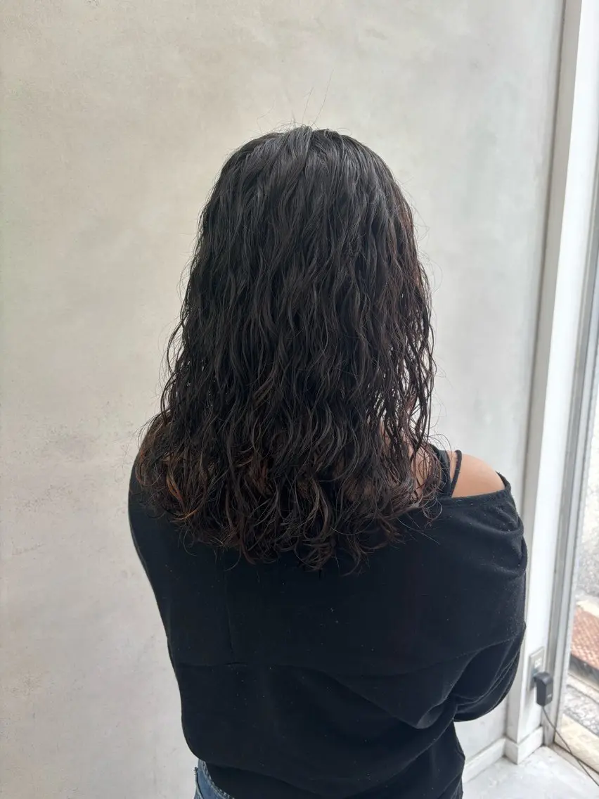 ミディアム パーマ ミディアムパーマ スパイラルパーマ 中田 渚のヘアスタイル