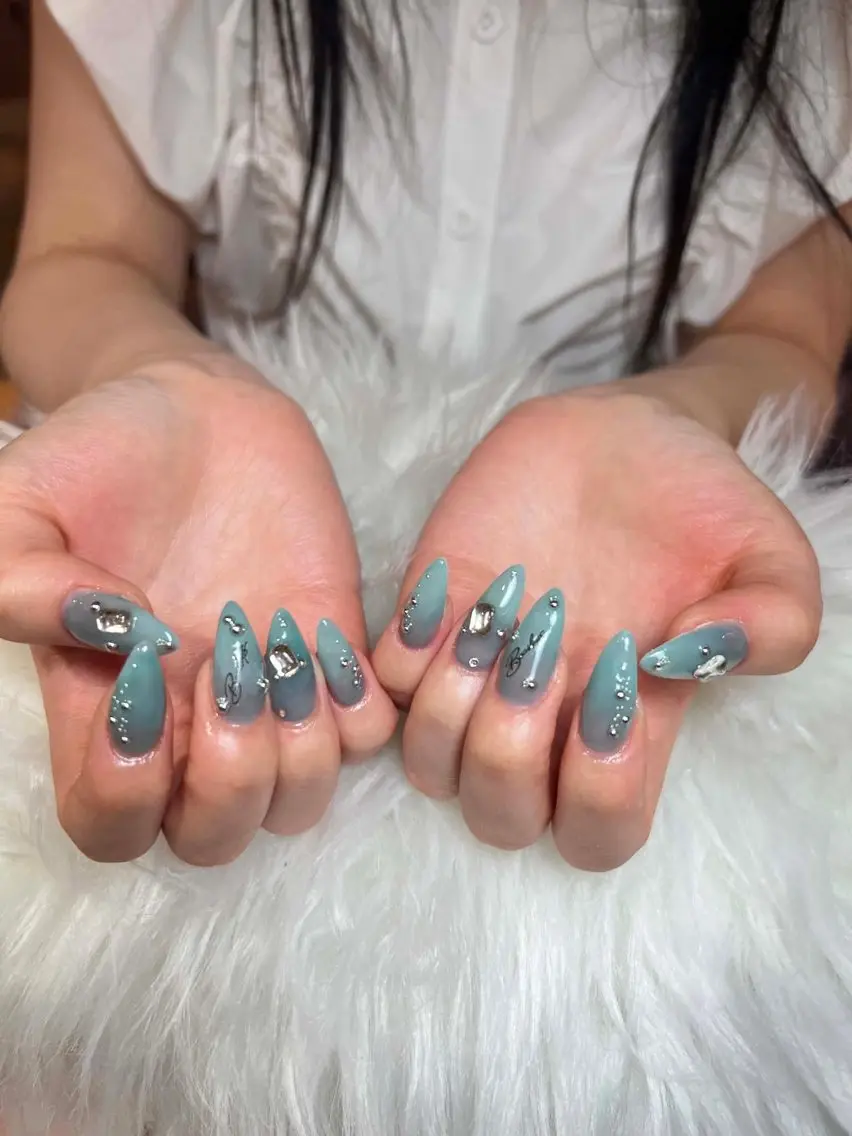 ネイル ハンドネイル Anmi Nail 新宿のネイルデザイン