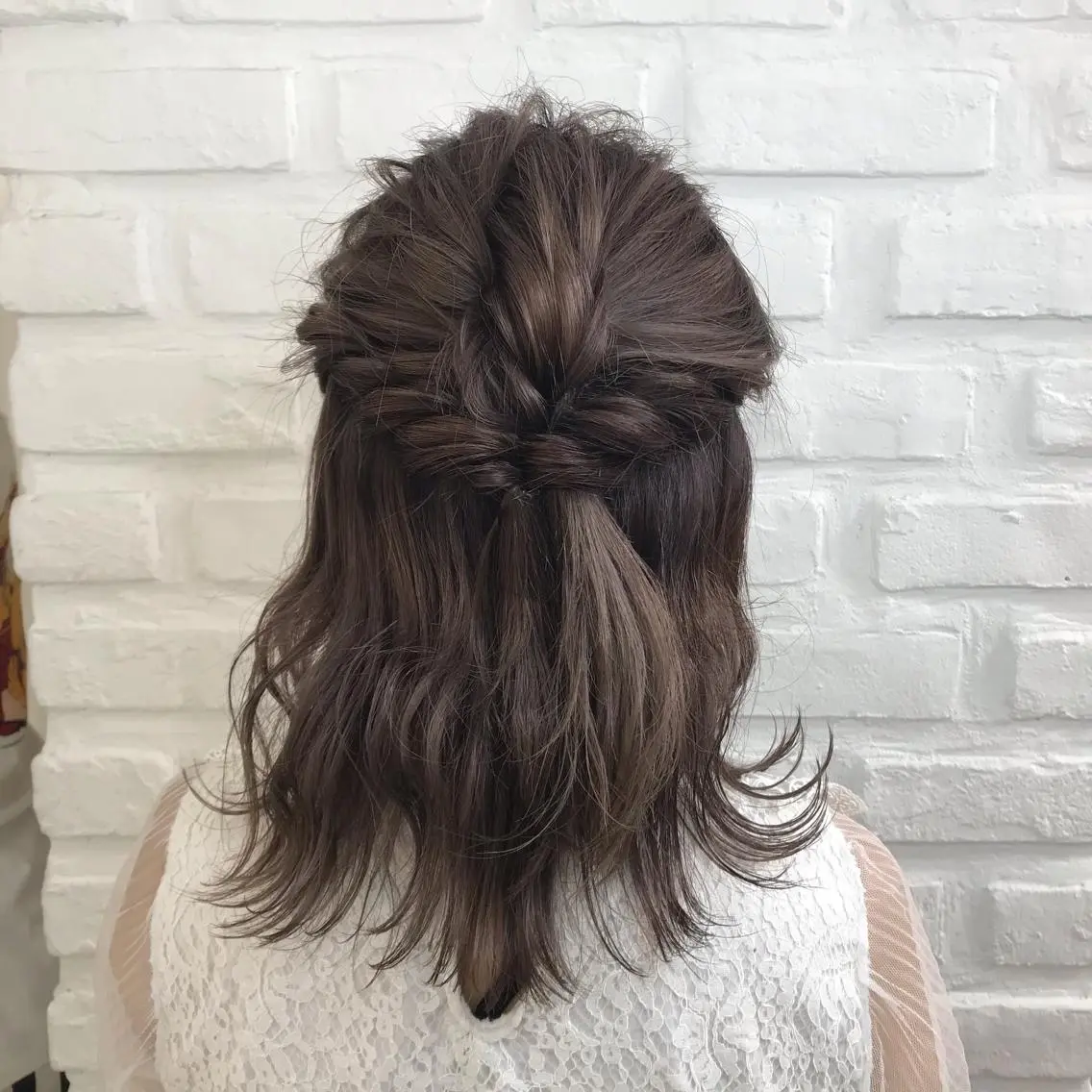 セミロング ヘアアレンジ ハーフアップ ヘアセット 【暖色カラー特化】 中山由梨のヘアスタイル