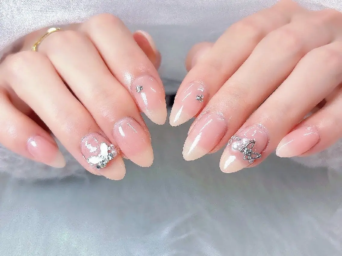 ネイル チークネイル 長さ出し フラッシュネイル フレンチネイル ジェルネイル Chouette Nailのネイルデザイン