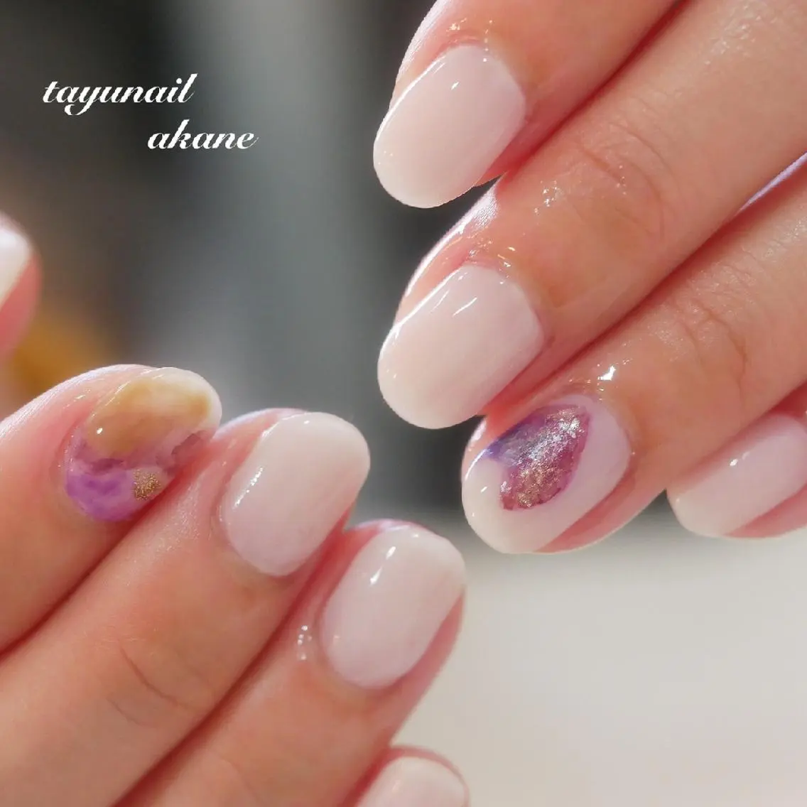 ネイル アートネイル ブルー ジェルネイル パラジェル ホワイト ネイルサロン 【たゆnail】のネイルデザイン