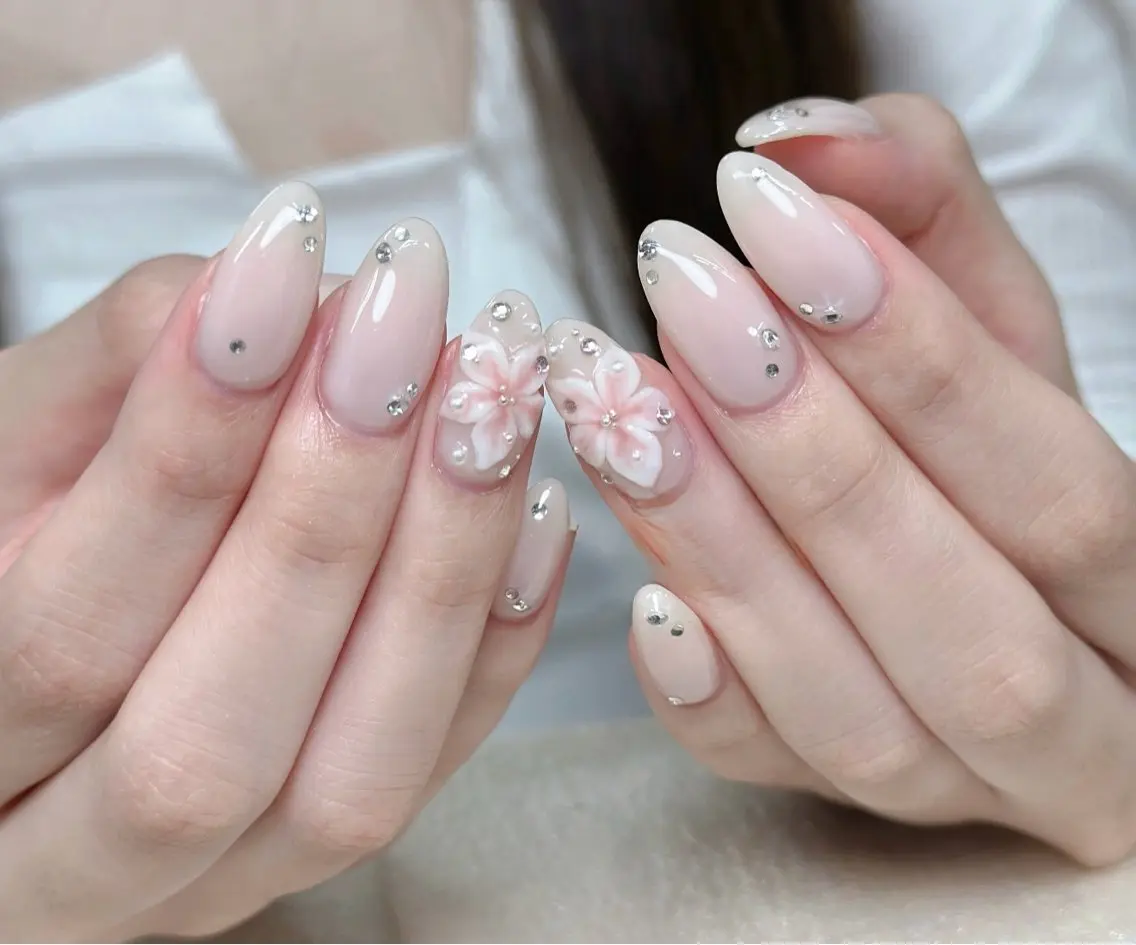 ネイル オーロラネイル べっ甲ネイル チークネイル 成人式 長さ出し ハンドネイル ハンドケア For you. Nail Salonのネイルデザイン