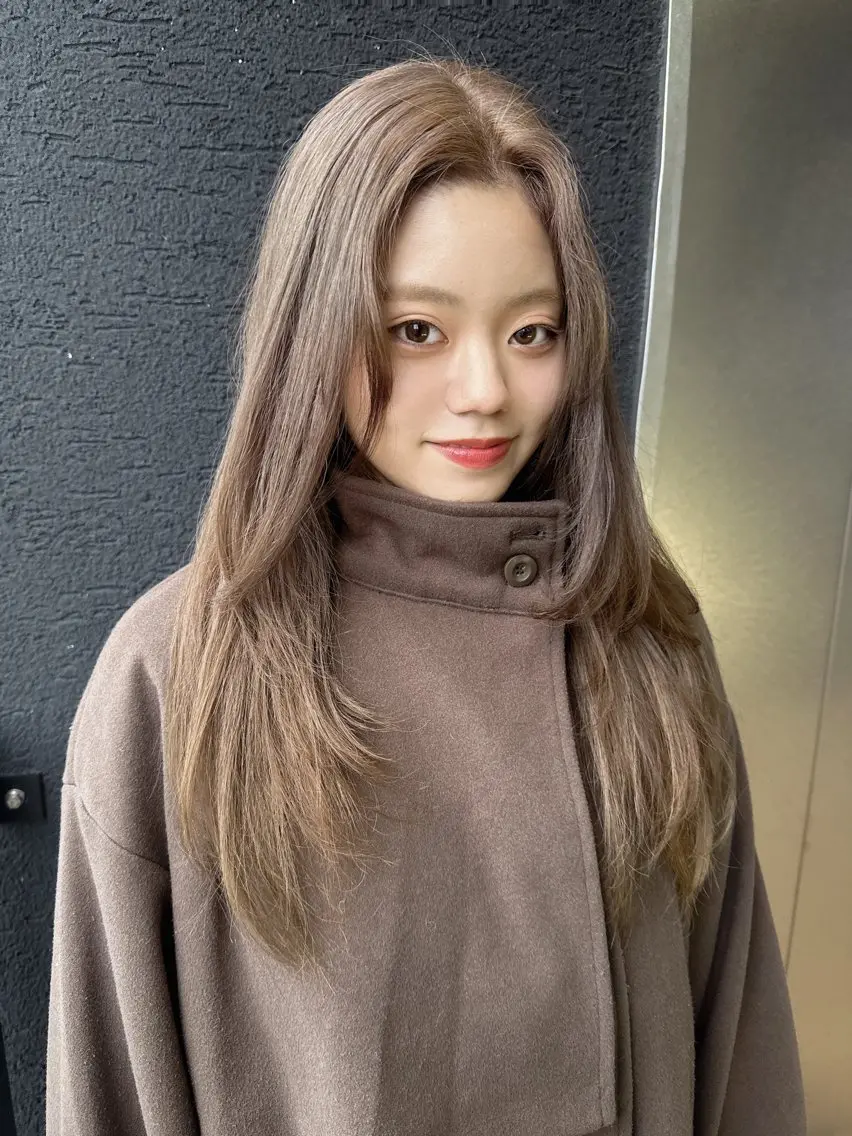 ロング 守屋 瞳子のヘアスタイル