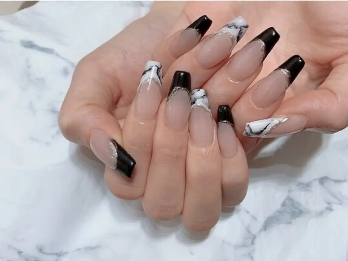 ネイル アートネイル 長さ出し ガーリー 韓国ネイル 持ち込み Rin Nail 新大久保店のネイルデザイン