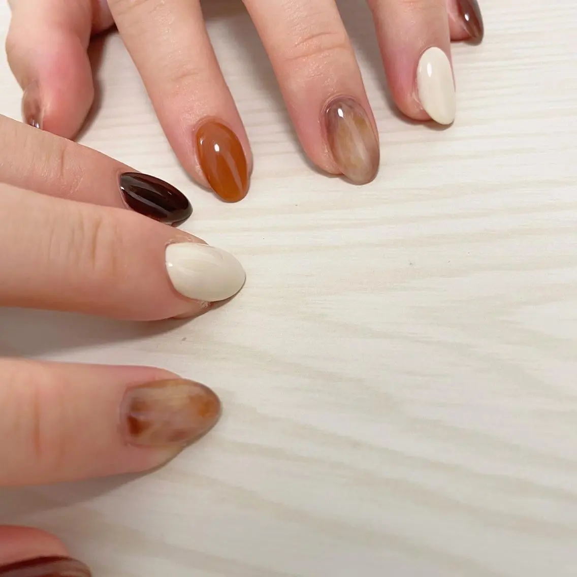 ネイル ブラウン ニュアンスネイル ハンドネイル フットネイル nail salon mieux(ミュー)のマツエク・マツパデザイン