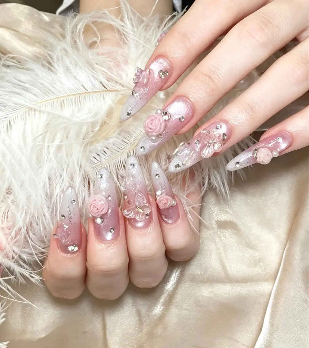 ネイル ハンドネイル Glow Minamiのネイルデザイン