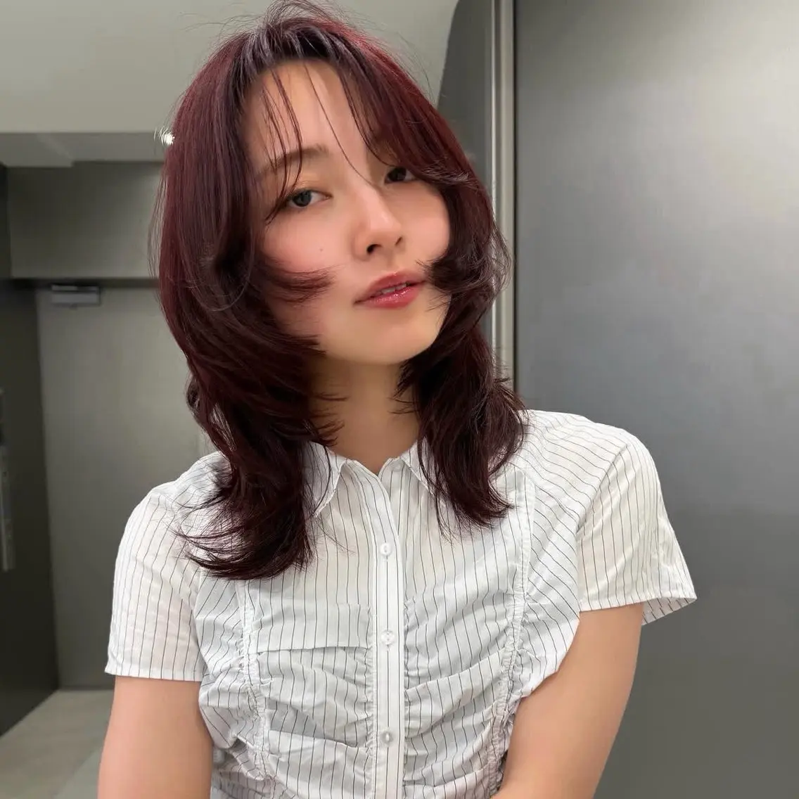 ミディアム 似合わせカット/透明 感カラー🩵まりねのヘアスタイル