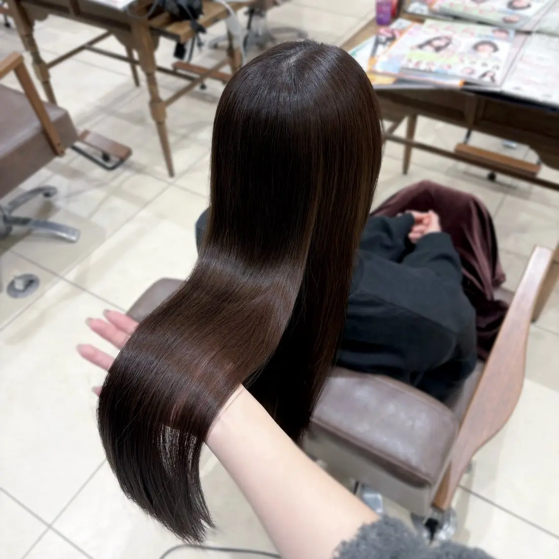 ロング カラー 透明感カラー ヘアカラー トリートメント 寒色/デザインカラー 🪽_マヒルのヘアスタイル