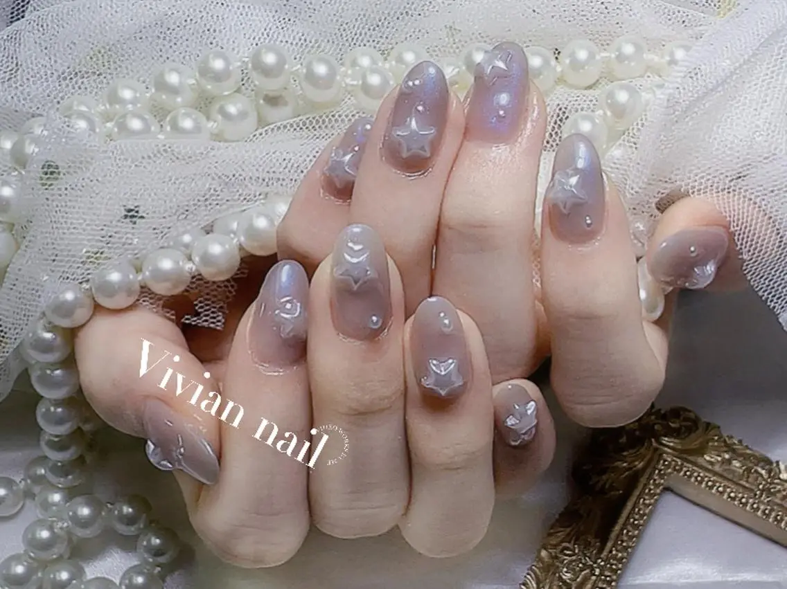 ネイル VIVIAN エイのネイルデザイン