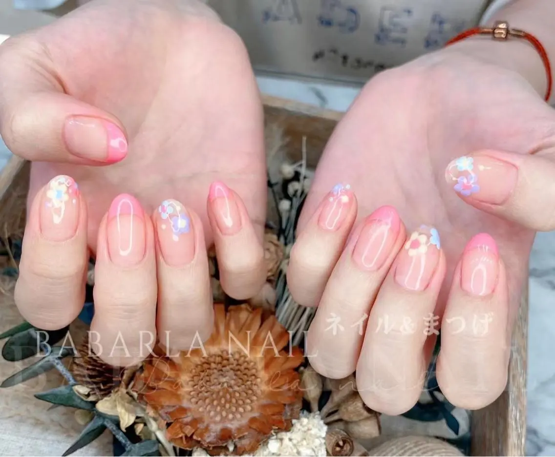 ネイル フラワーネイル Babarla Nailのネイルデザイン